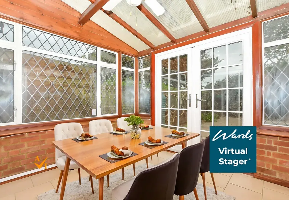 Conservatory (Modern style) - Chiddingstone Close, Maidstone, Kent - Wards of Kent