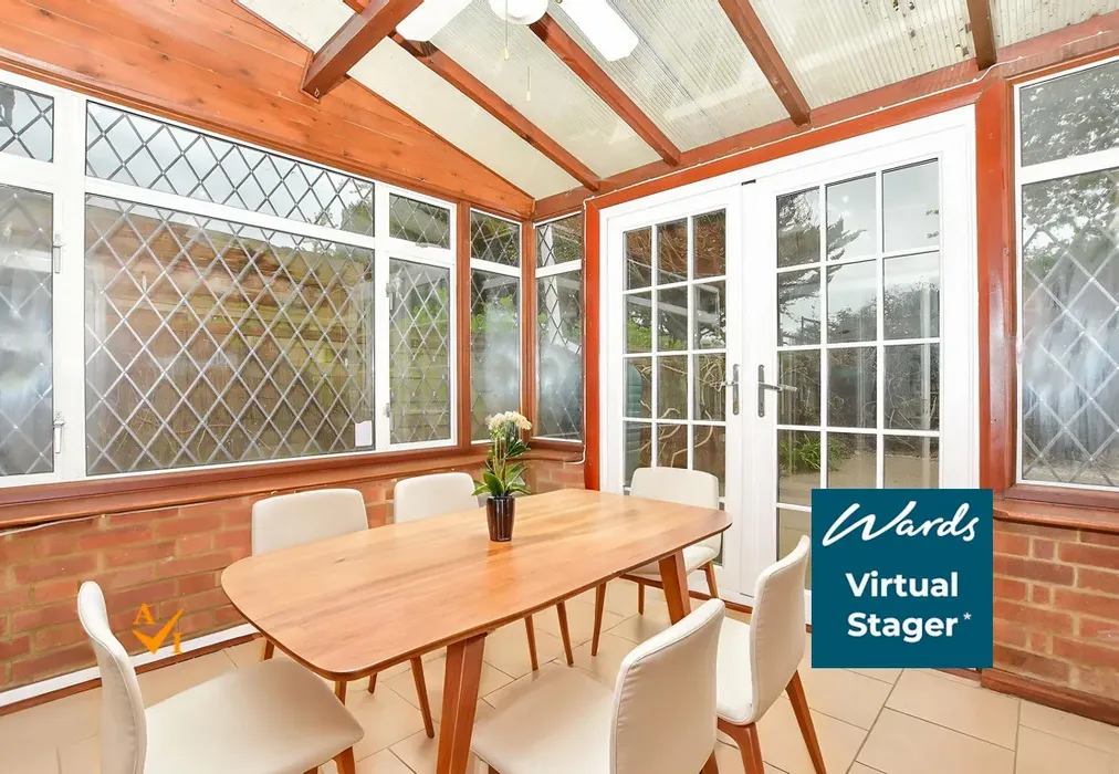 Conservatory (Contemporary style) - Chiddingstone Close, Maidstone, Kent - Wards of Kent