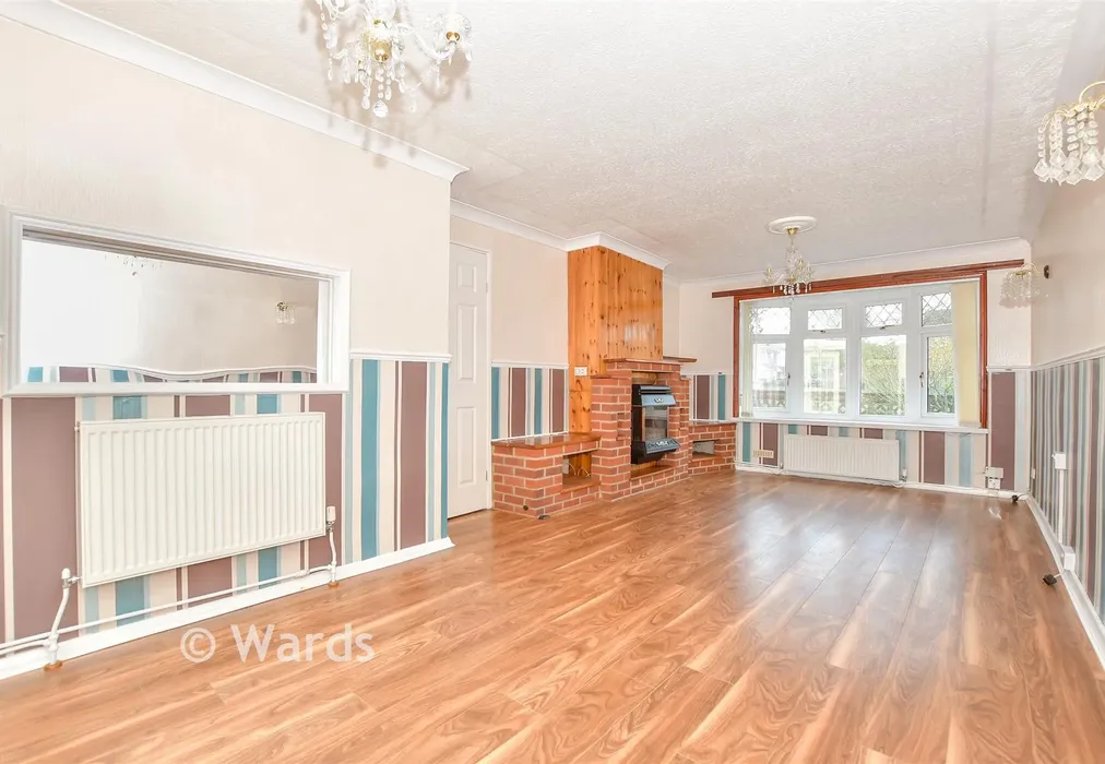Lounge/Diner - Chiddingstone Close, Maidstone, Kent - Wards of Kent