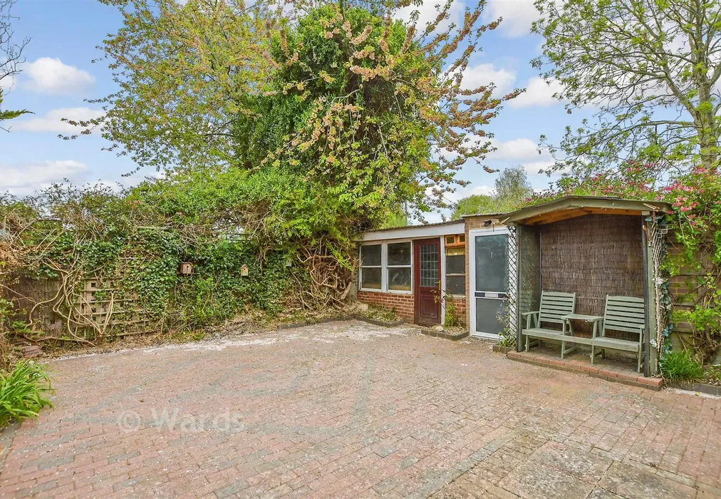 Rear Garden - Chiddingstone Close, Maidstone, Kent - Wards of Kent