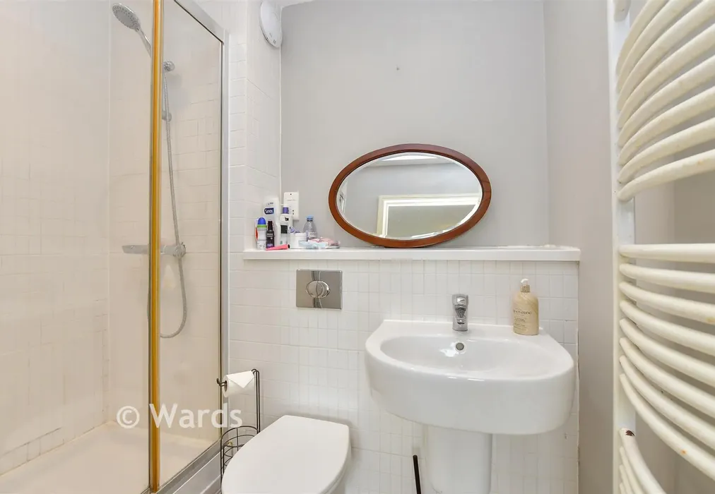 En-Suite Shower Room - Little Victory Mount, Chatham, Kent - Wards of Kent