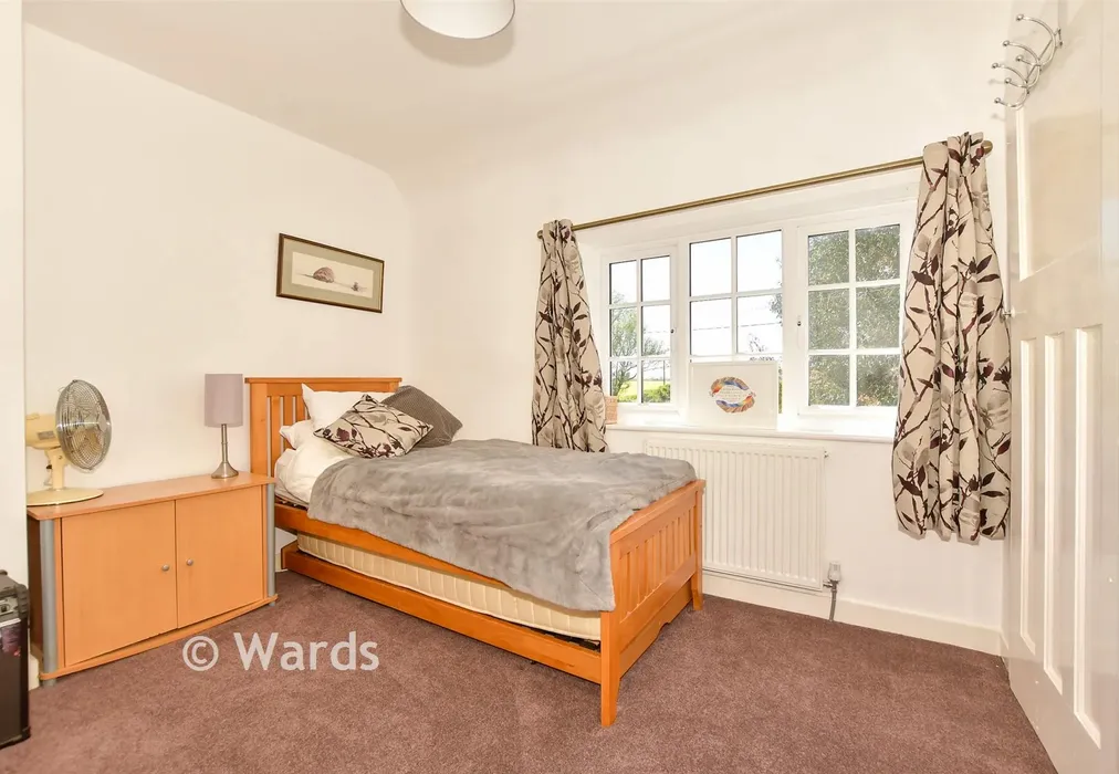 Bedroom 4 - Burmarsh Road, Burmarsh, Kent - Wards of Kent