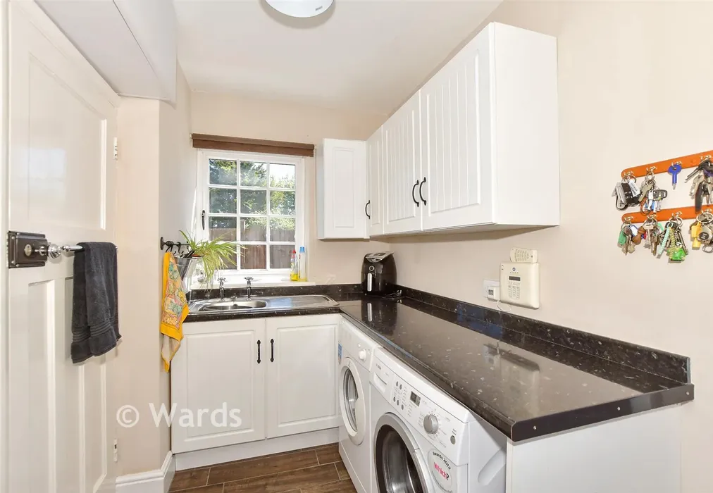 Utility Room - Burmarsh Road, Burmarsh, Kent - Wards of Kent