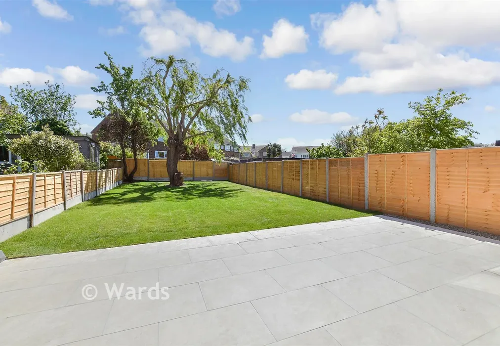Rear Garden - Old Bridge Road, Whitstable, Kent - Wards of Kent