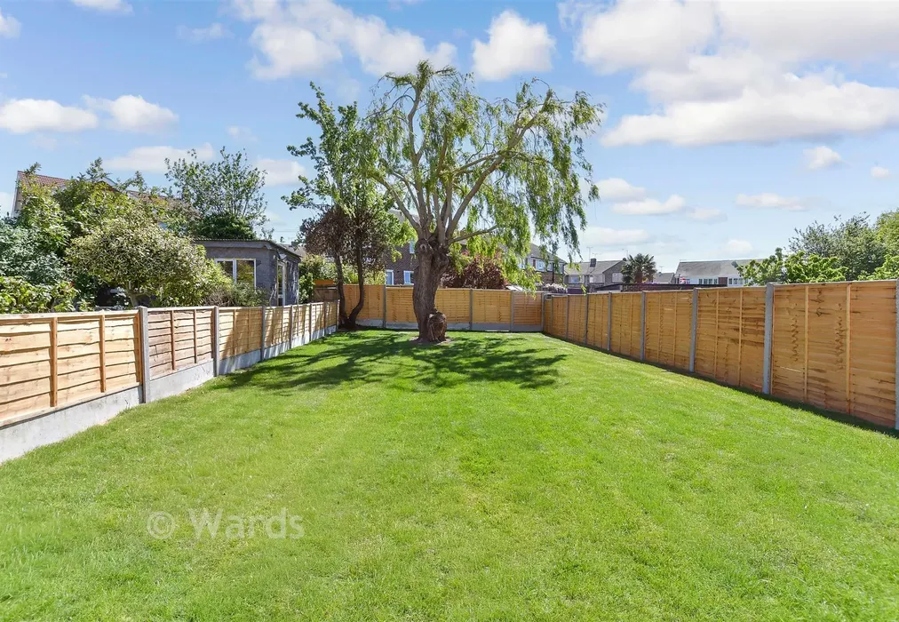 Rear Garden - Old Bridge Road, Whitstable, Kent - Wards of Kent