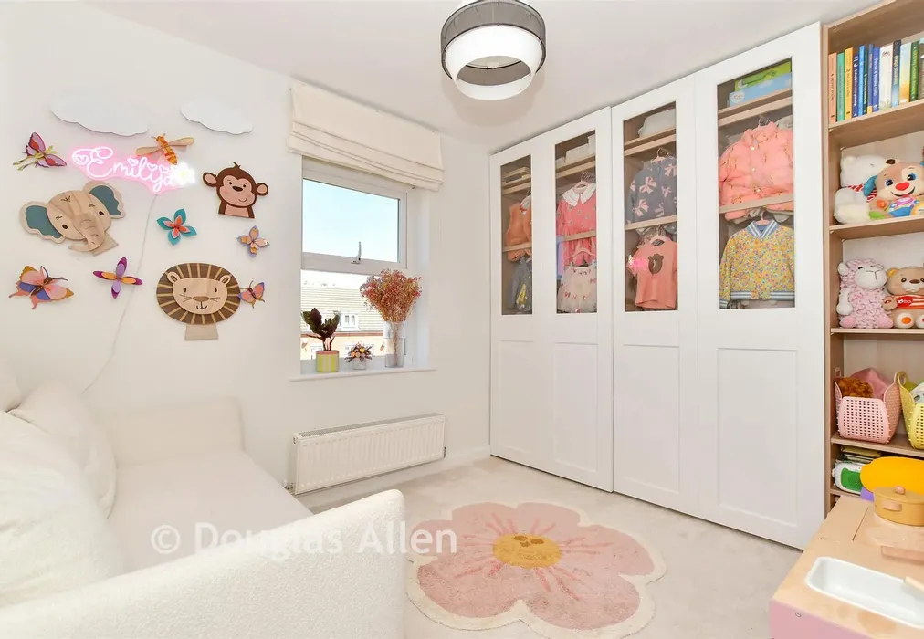 Bedroom 2 - Glandford Way, Romford, Essex - Wards of Kent