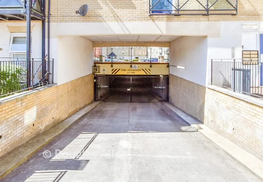 Driveway/Parking - Glandford Way, Romford, Essex - Wards of Kent