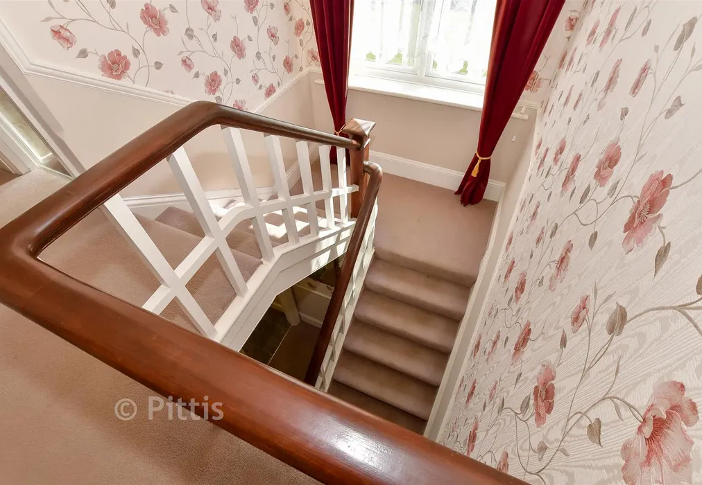 Internal Feature - Arthurs Hill, Shanklin, Isle of Wight - Wards of Kent