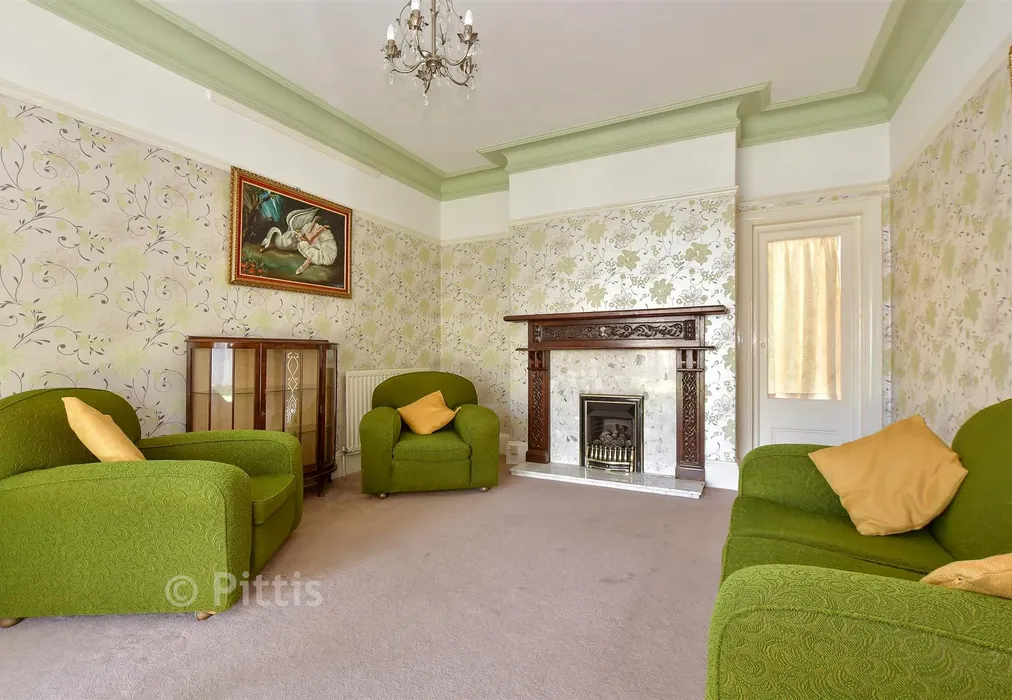 Lounge - Arthurs Hill, Shanklin, Isle of Wight - Wards of Kent