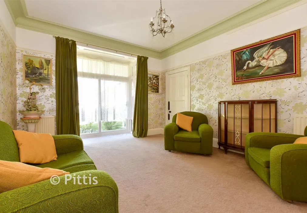 Lounge - Arthurs Hill, Shanklin, Isle of Wight - Wards of Kent
