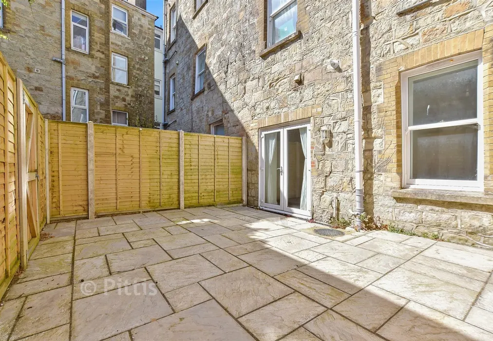 Rear Garden - Hambrough Road, Ventnor, Isle of Wight - Wards of Kent