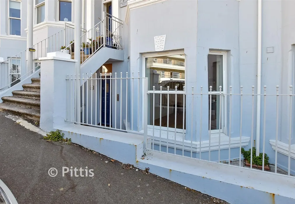 External (Web) - Hambrough Road, Ventnor, Isle of Wight - Wards of Kent