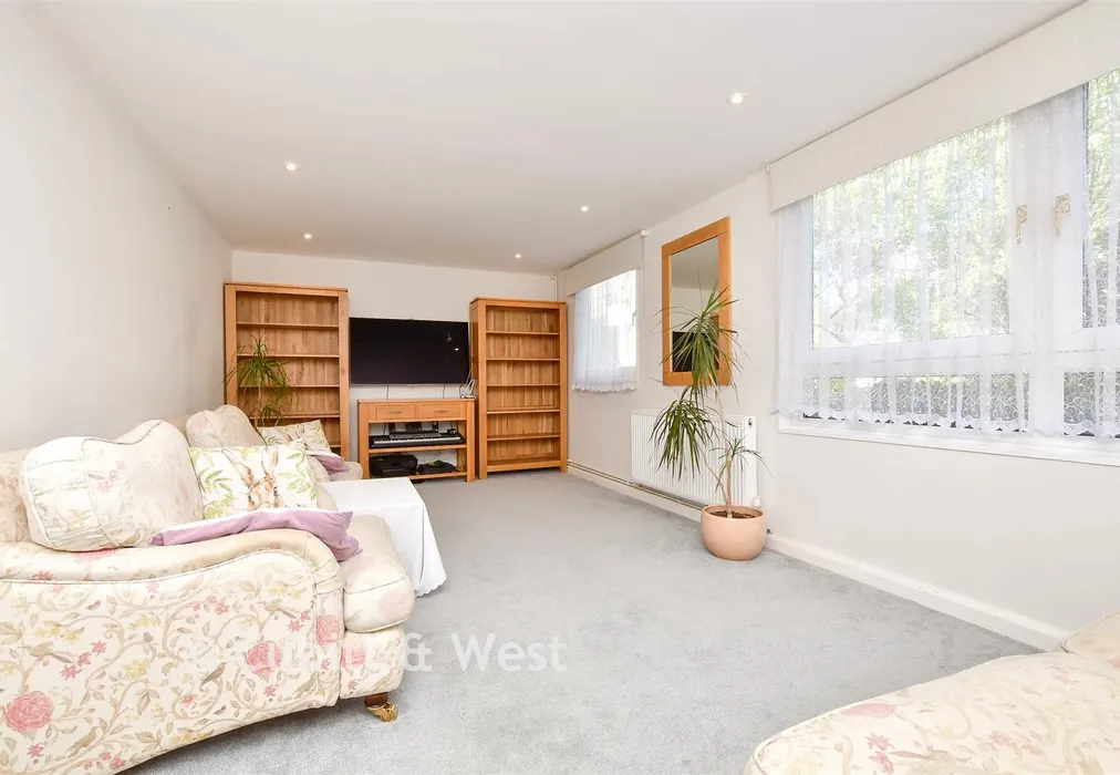 Living Room - Woodcote Road, Wallington, Surrey - Wards of Kent