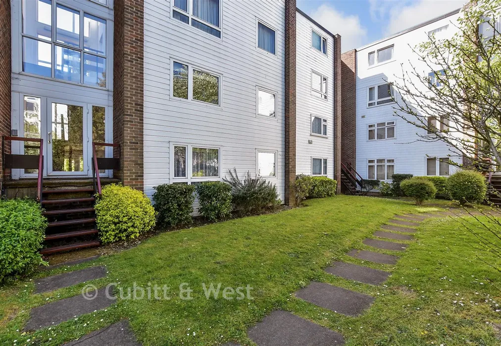 Communal Gardens - Woodcote Road, Wallington, Surrey - Wards of Kent