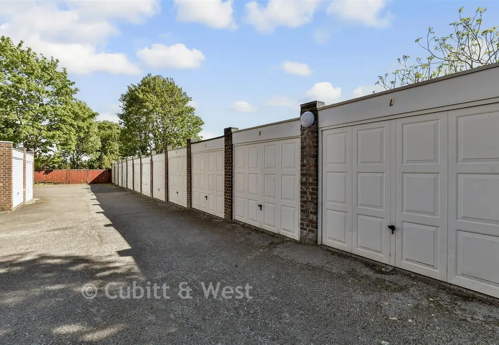 Garage - Woodcote Road, Wallington, Surrey - Wards of Kent
