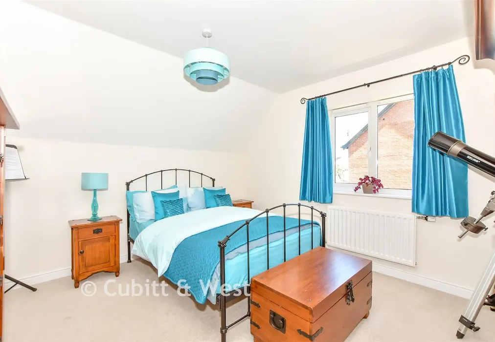 Bedroom 2 - Newlands Avenue, Waterlooville, Hampshire - Wards of Kent