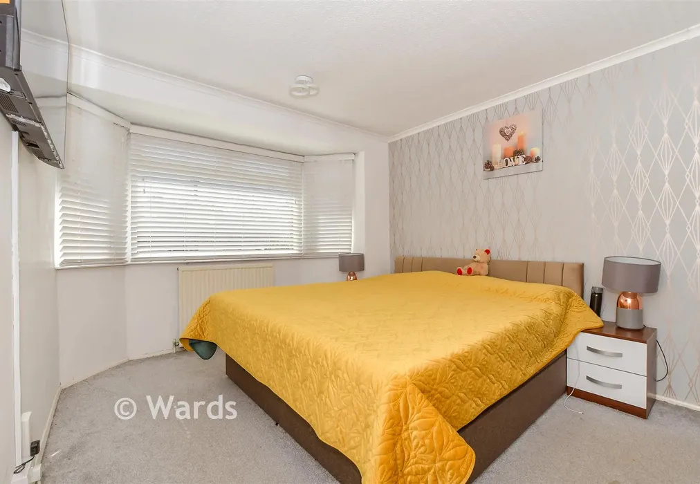 Bedroom 1 - Bybrook Road, Kennington, Kent - Wards of Kent