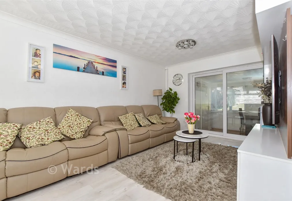 Lounge - Bybrook Road, Kennington, Kent - Wards of Kent