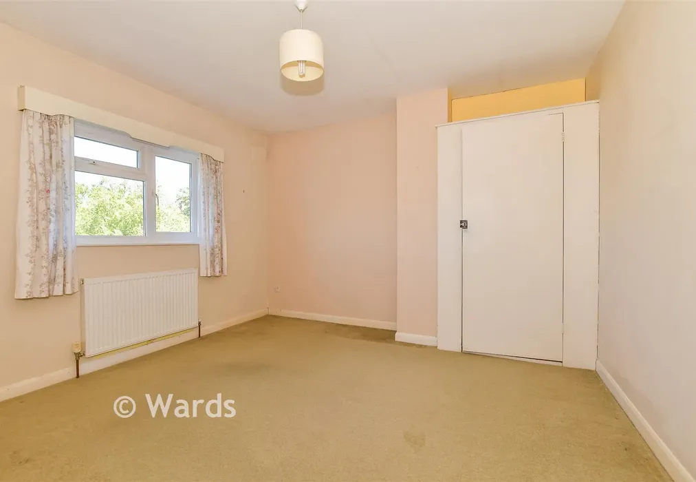 Bedroom 2 - Downs Avenue, Whitstable, Kent - Wards of Kent