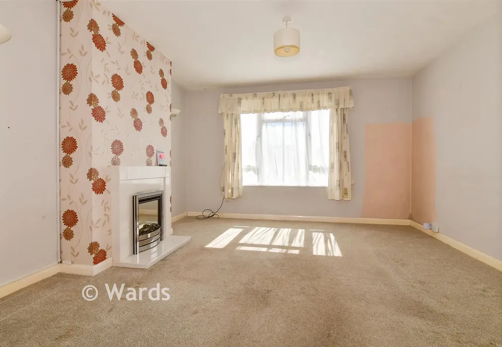 Lounge - Downs Avenue, Whitstable, Kent - Wards of Kent