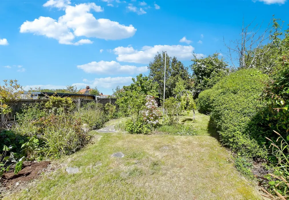 Rear Garden - Downs Avenue, Whitstable, Kent - Wards of Kent