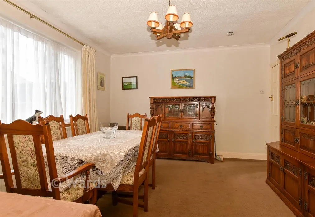 Dining Room - The Grove, West Kingsdown, Sevenoaks, Kent - Wards of Kent