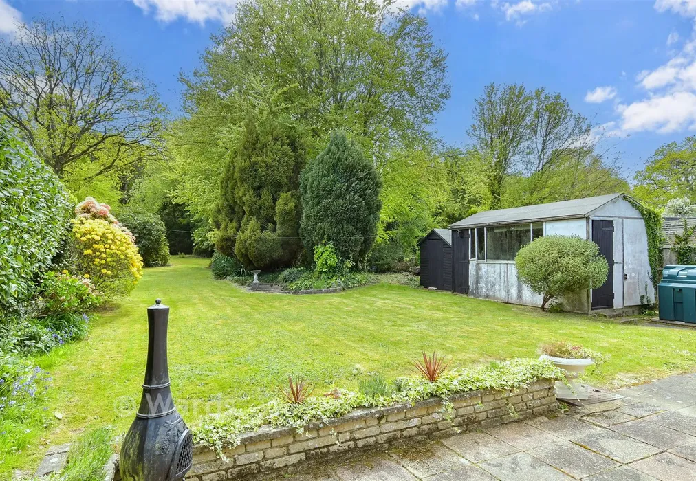 Rear Garden - The Grove, West Kingsdown, Sevenoaks, Kent - Wards of Kent