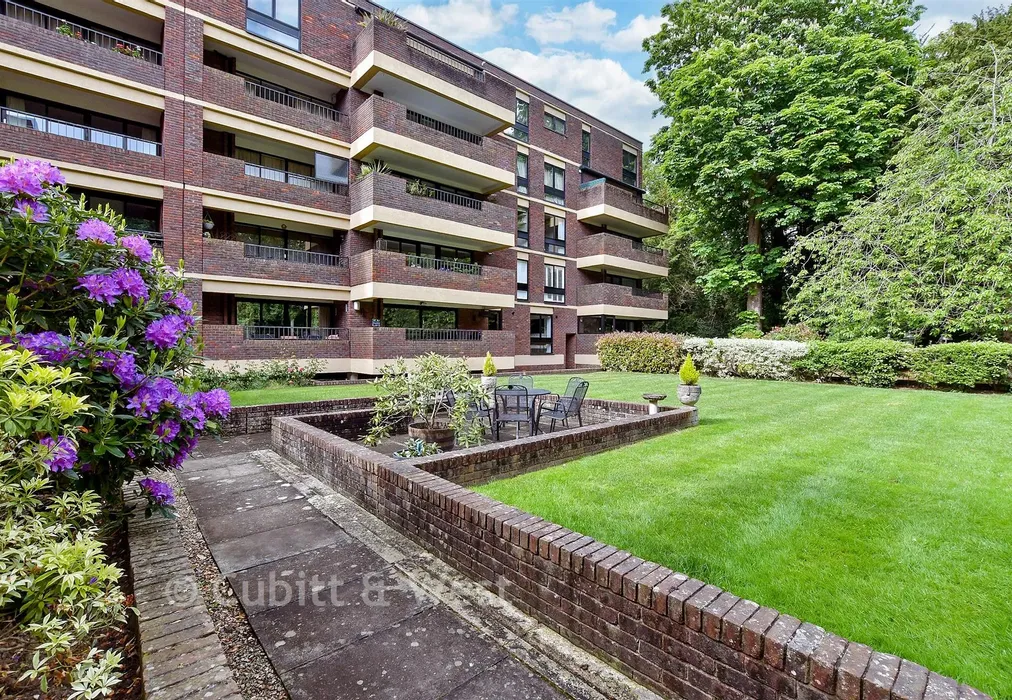 Communal Gardens - Church Street, Epsom, Surrey - Wards of Kent