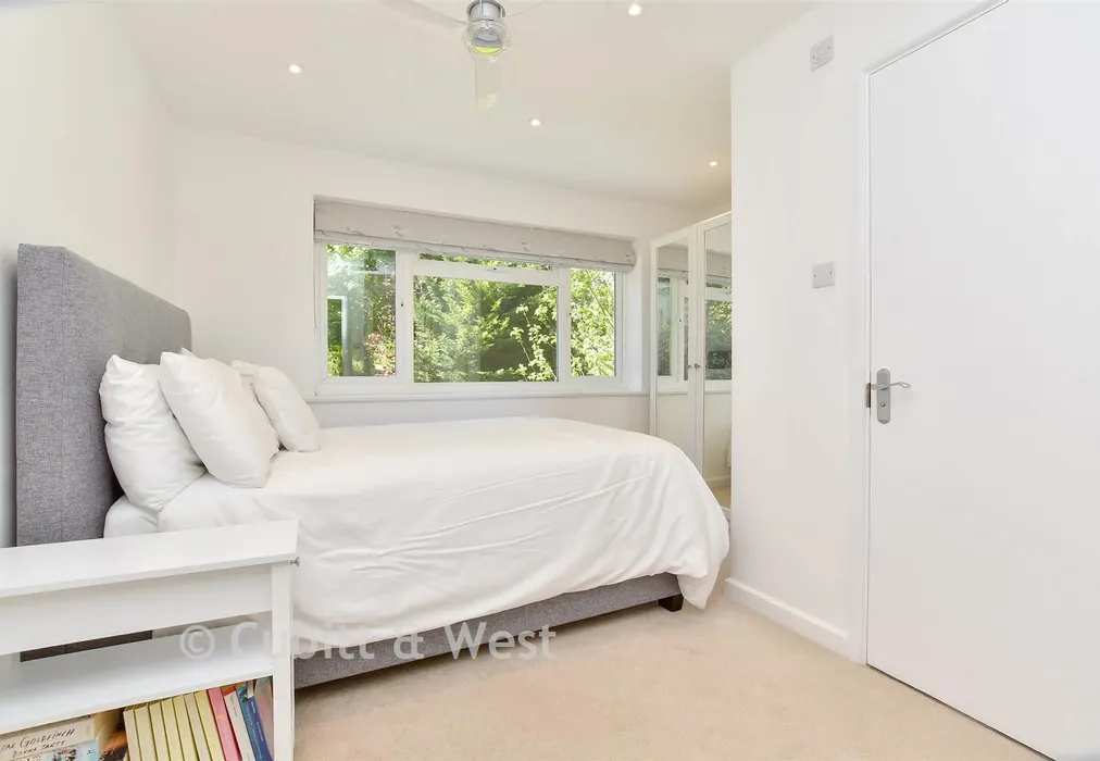Bedroom 4 - Welcomes Road, Kenley, Surrey - Wards of Kent