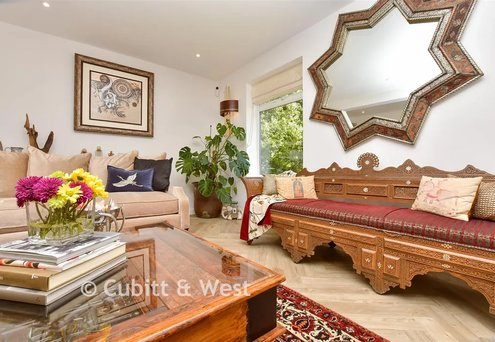 Internal Lifestyle Photograph - Welcomes Road, Kenley, Surrey - Wards of Kent