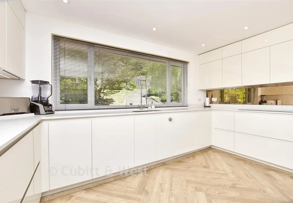 Kitchen - Welcomes Road, Kenley, Surrey - Wards of Kent
