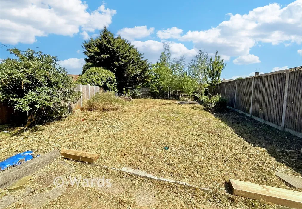 Rear Garden - Wallers Road, Faversham, Kent - Wards of Kent