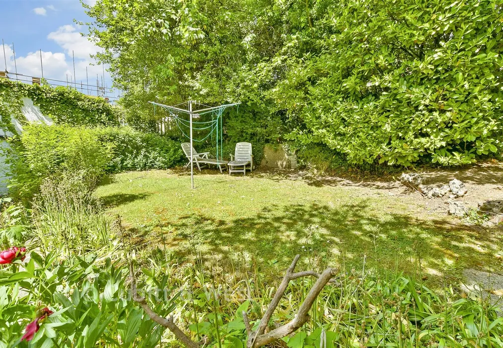 Communal Gardens - Foxley Lane, Purley, Surrey - Wards of Kent