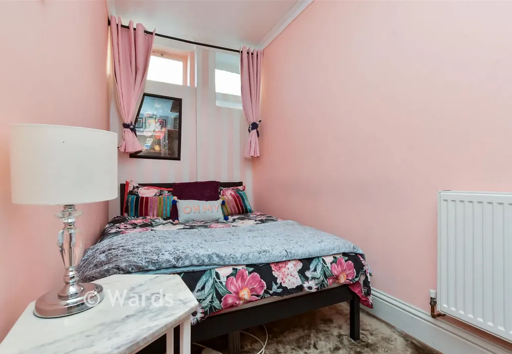 Bedroom 1 - Ethelbert Road, Margate, Kent - Wards of Kent