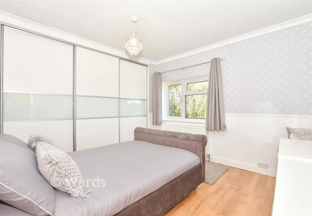 Bedroom 3 - Edinburgh Road, Isle of Grain, Kent - Wards of Kent