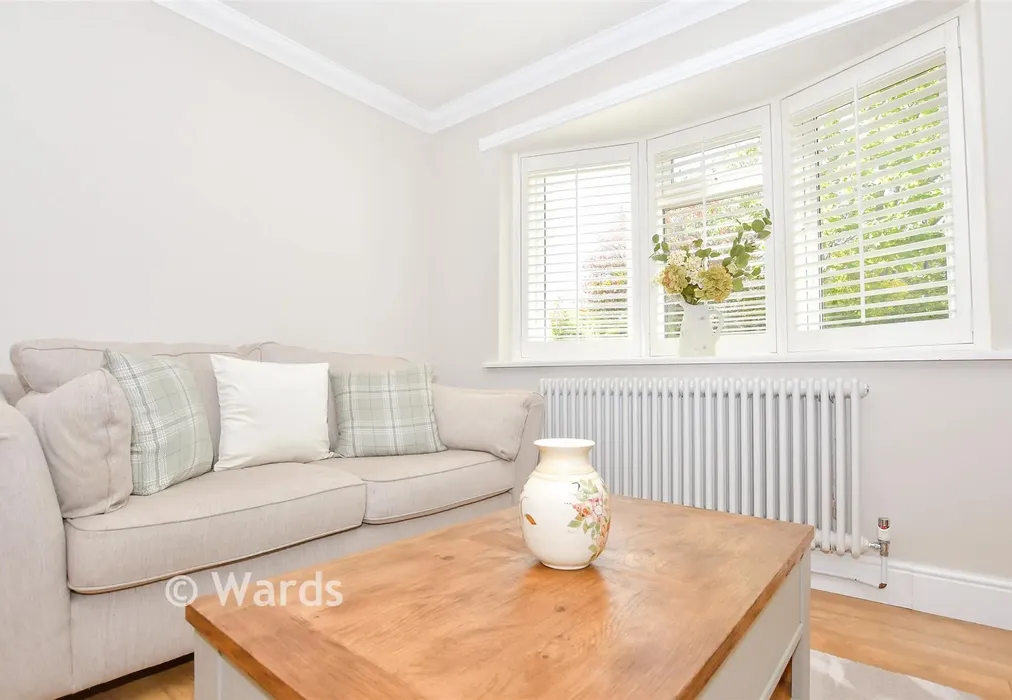 Internal Lifestyle Photograph - Edinburgh Road, Isle of Grain, Kent - Wards of Kent