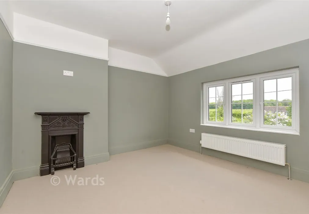 Bedroom 2 - Christopher Row, Lynsted, Kent - Wards of Kent