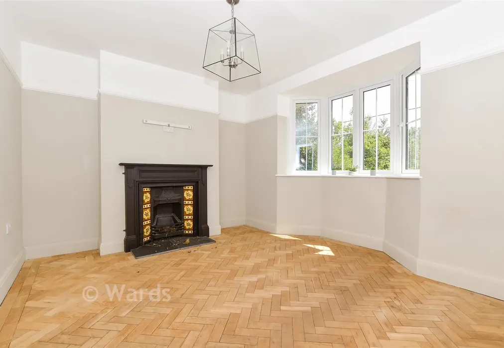 Lounge - Christopher Row, Lynsted, Kent - Wards of Kent