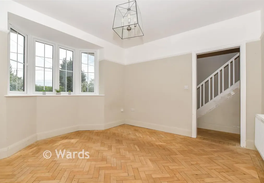 Lounge - Christopher Row, Lynsted, Kent - Wards of Kent