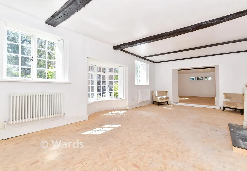 Lounge - Church Lane, Trottiscliffe, West Malling, Kent - Wards of Kent
