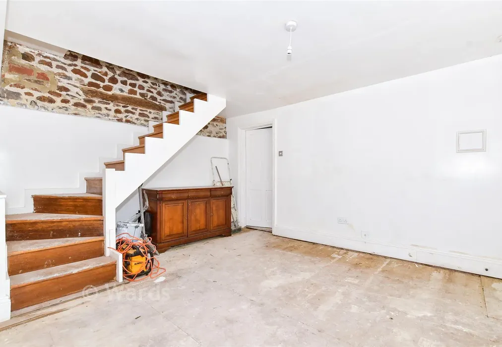Entrance Hall - Church Lane, Trottiscliffe, West Malling, Kent - Wards of Kent