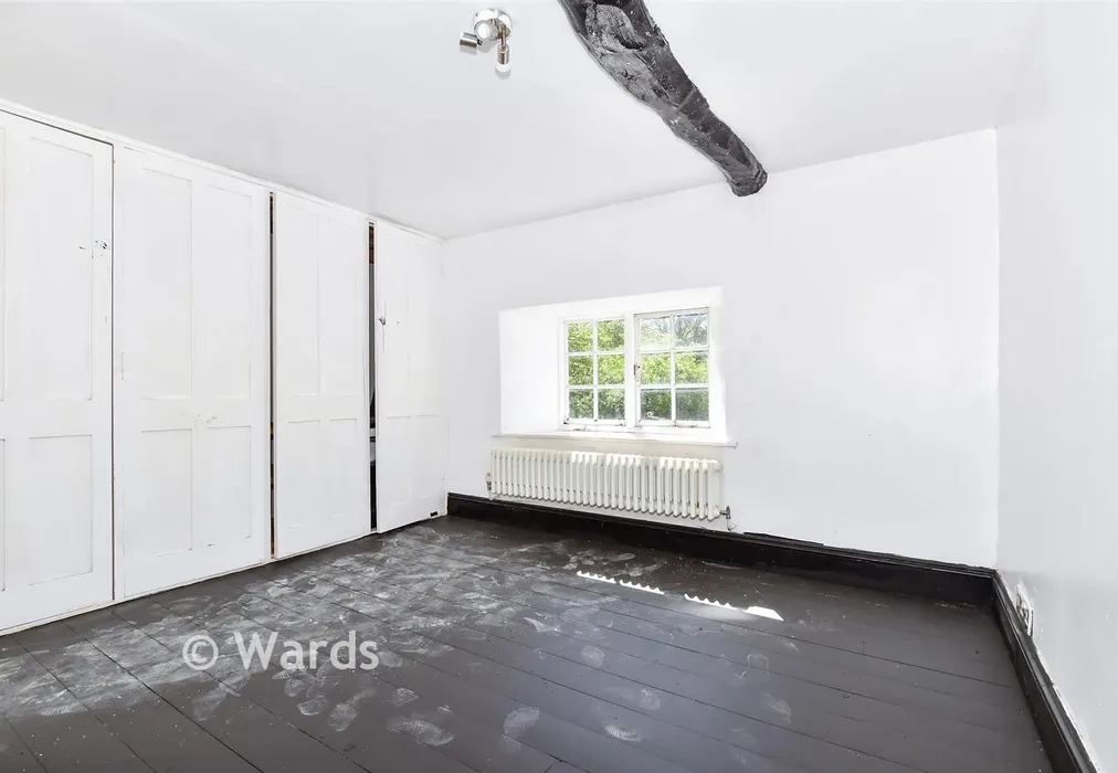 Bedroom 2 - Church Lane, Trottiscliffe, West Malling, Kent - Wards of Kent