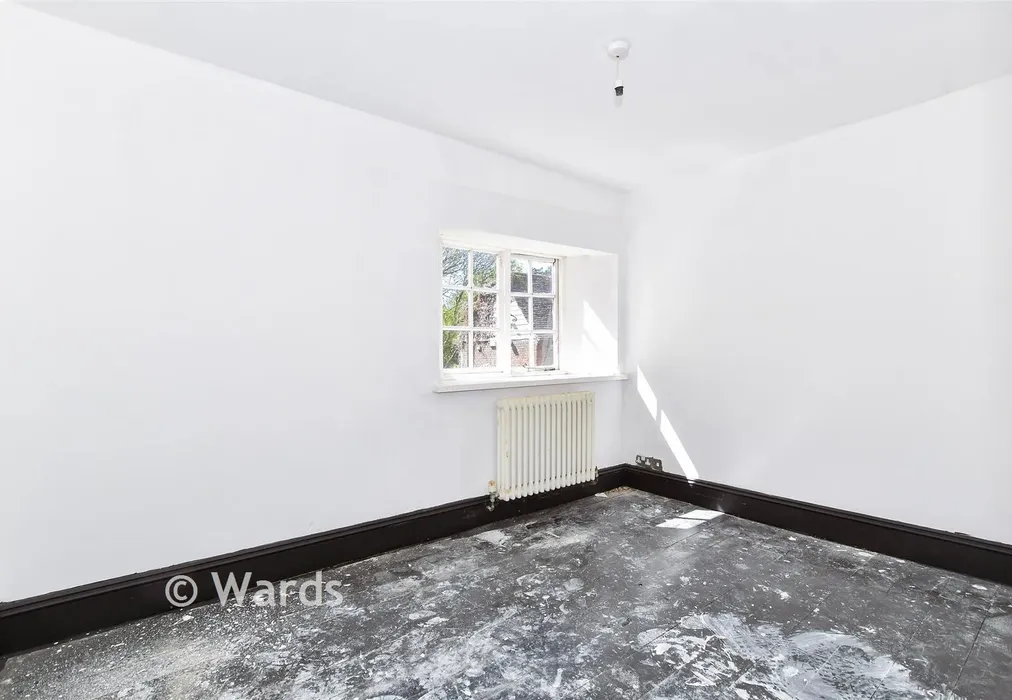 Bedroom 3 - Church Lane, Trottiscliffe, West Malling, Kent - Wards of Kent