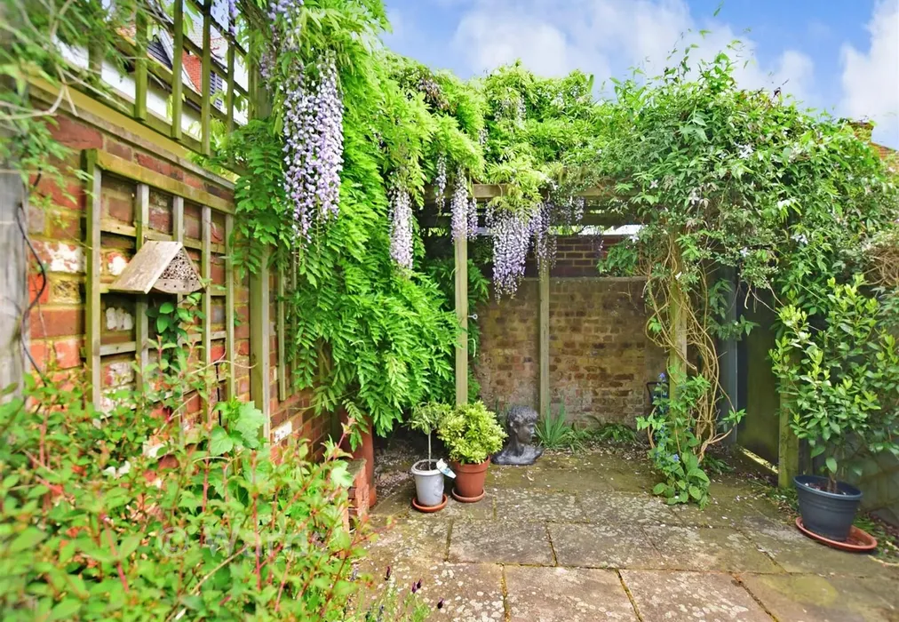 Rear Garden - Albert Road, Hythe, Kent - Wards of Kent