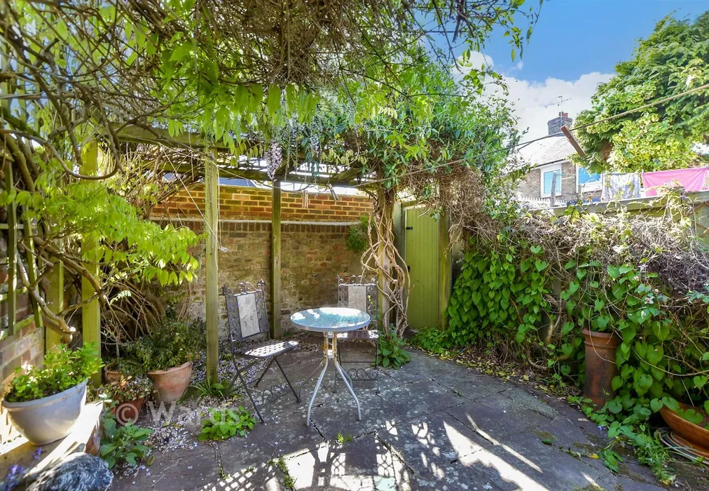 Rear Garden - Albert Road, Hythe, Kent - Wards of Kent