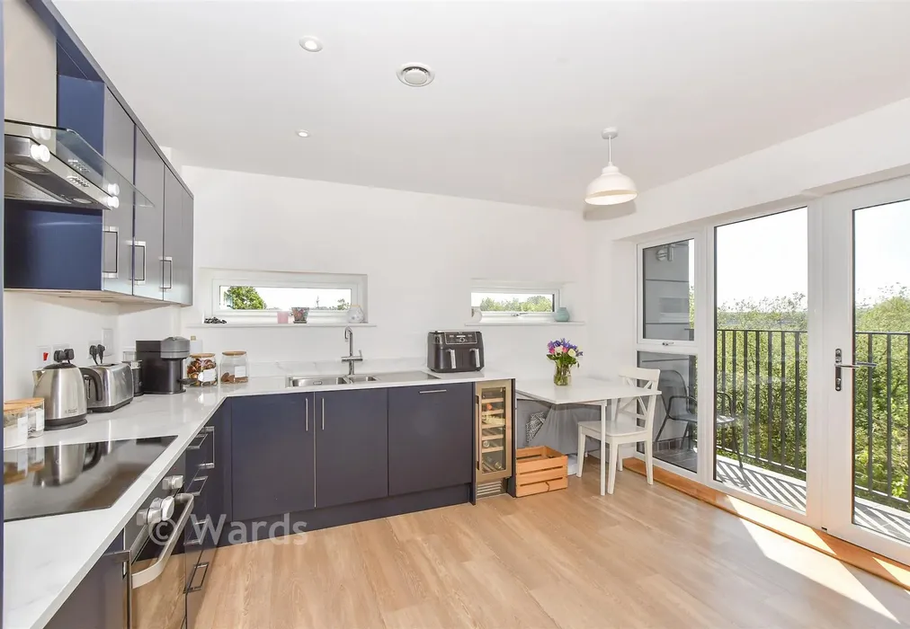 Lounge/Diner - Maidstone Road, Tonbridge, Kent - Wards of Kent