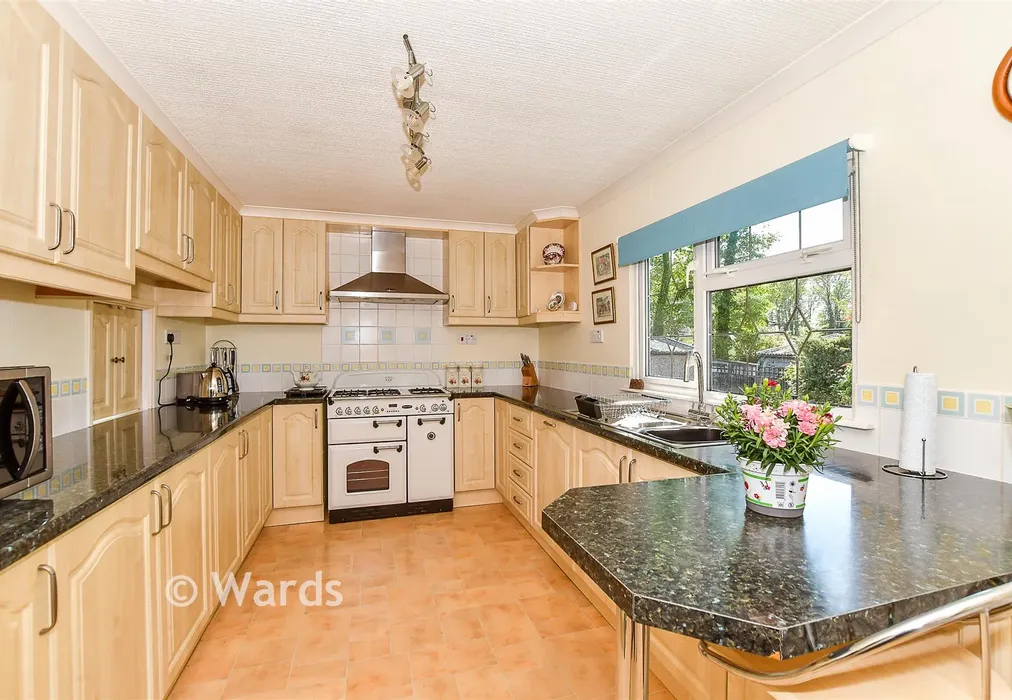 Kitchen/Diner - Woodlands Park, Biddenden, Ashford, Kent - Wards of Kent