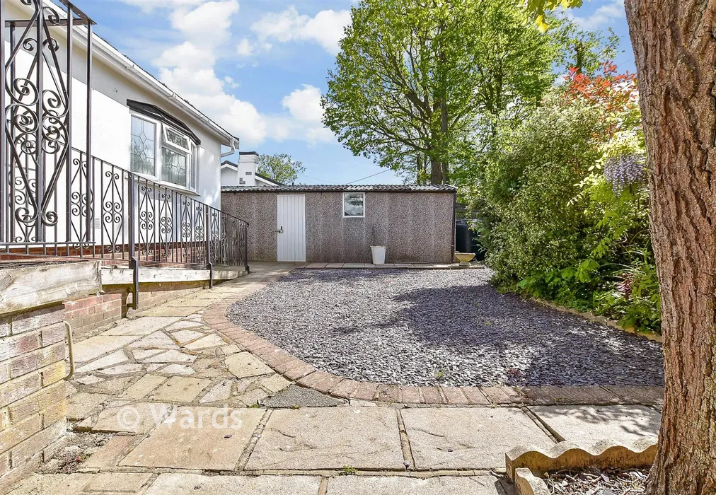 Bedroom 2 - Woodlands Park, Biddenden, Ashford, Kent - Wards of Kent