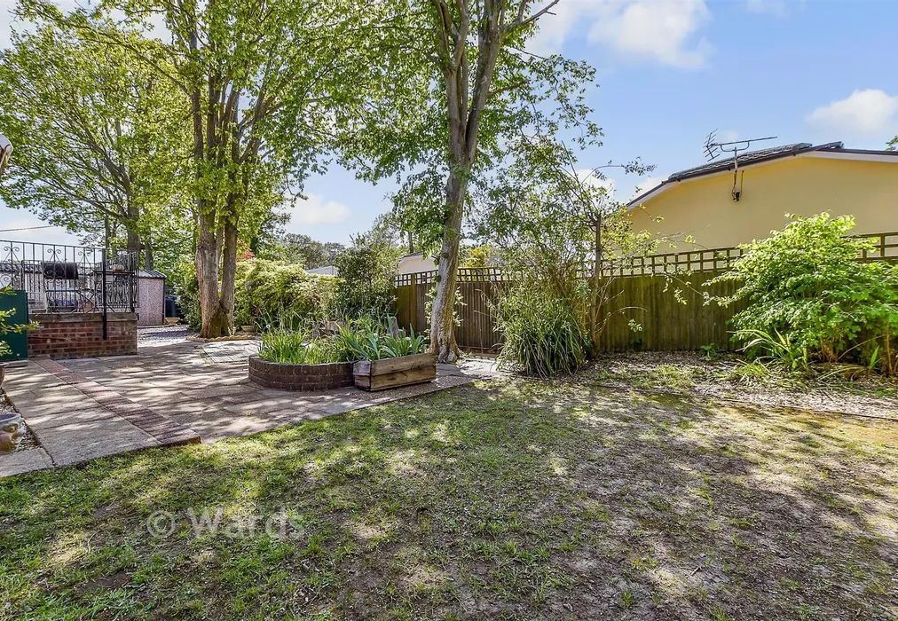 Surrounding Area - Woodlands Park, Biddenden, Ashford, Kent - Wards of Kent