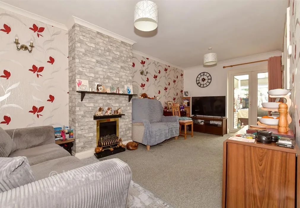 Lounge - Woodrow Chase, Herne Bay, Kent - Wards of Kent